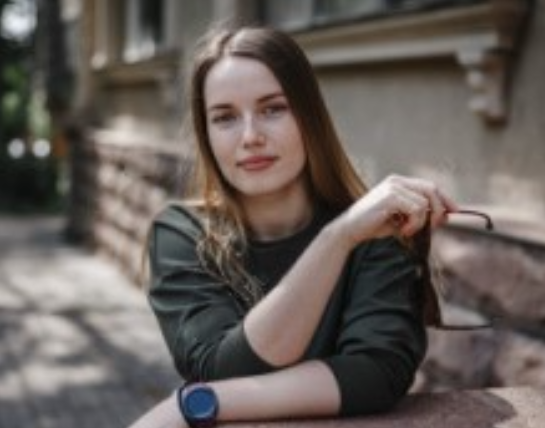 Антонова — психолог КПТ